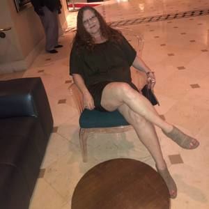 Meet your Posher, Suzanne